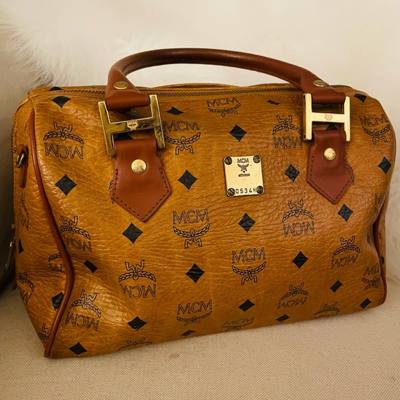 Authentic MCM cognac Boston bag - Picture 2 of 12
